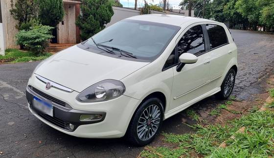 FIAT PUNTO 1.8 SPORTING 16V FLEX 4P MANUAL